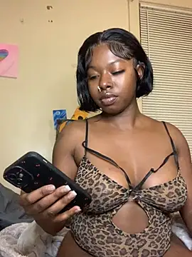 Snapshot of TinyBlazian901 chatting on 16, 9, 2025 TinyBlazian901 online show from 16, 9, 2025