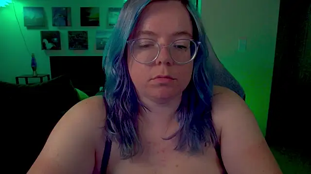 KiraSpitQueen online show from 1, 7, 2026