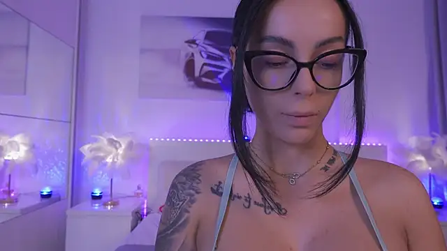 Snapshot of Mazeekiin30X chatting on 6, 11, 2025 Mazeekiin30X online show from 6, 11, 2025