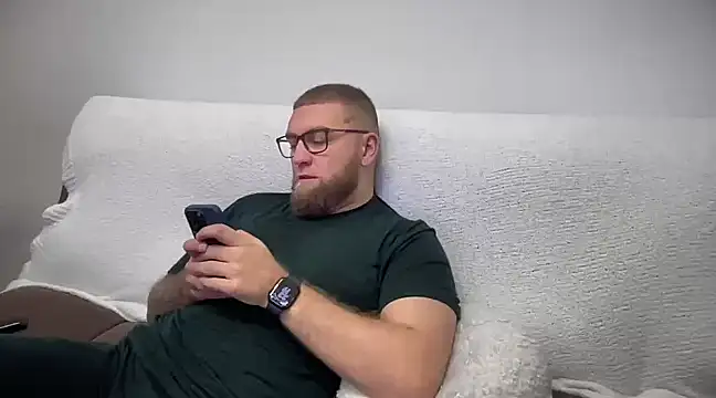Bear bear  online show from 17, 12, 2024