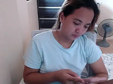 xTheLastVIRGINx online show from 19, 11, 2025