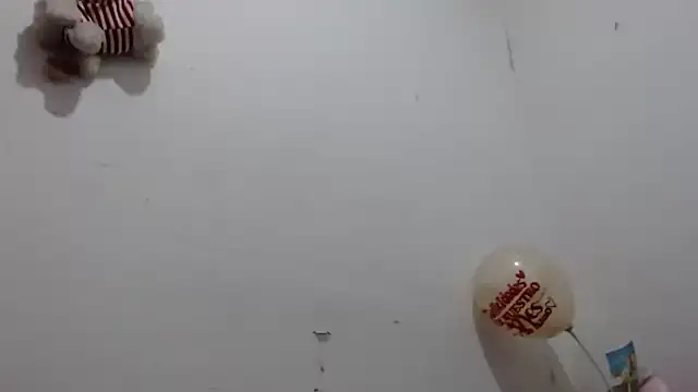 Snapshot of Emmily_Fox chatting on 15, 2, 2025 Emmily Fox online show from 15, 2, 2025