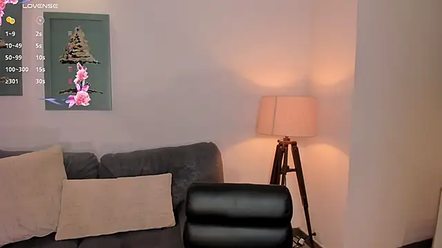 Snapshot of JuanitaClay chatting on 3, 1, 2025 JuanitaClay online show from 3, 1, 2025
