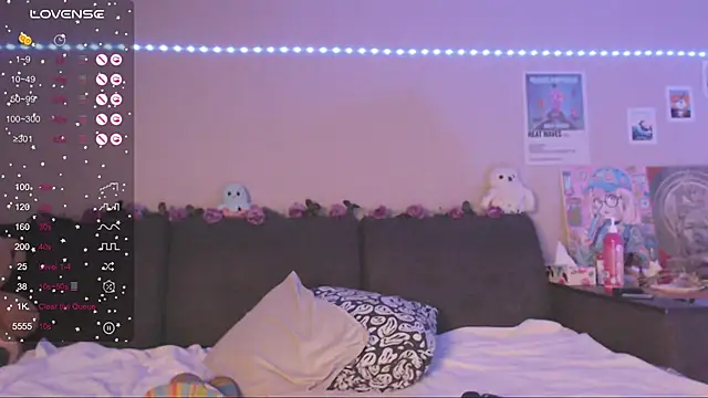 MiaMiaMeow online show from 13, 1, 2025