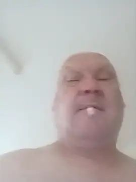 Snapshot of bigboy197311 chatting on 8, 10, 2025 bigboy197311 online show from 8, 10, 2025