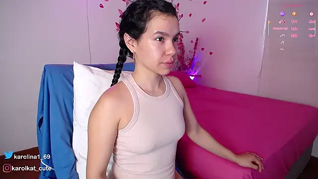 Snapshot of Karolina_1 chatting on 20, 12, 2025 Karolina 1 online show from 20, 12, 2025