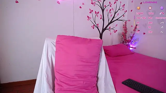 Snapshot of Karolina_1 chatting on 10, 3, 2026 Karolina 1 online show from 10, 3, 2026