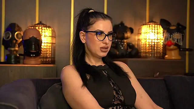 Snapshot of kelly_kent chatting on 18, 4, 2026 kelly kent online show from 18, 4, 2026
