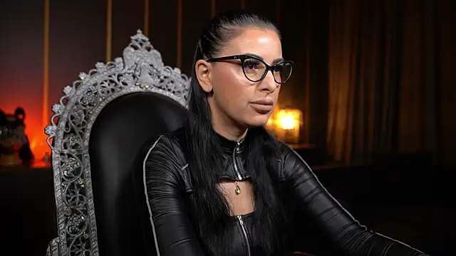 Snapshot of kelly_kent chatting on 15, 6, 2026 kelly kent online show from 15, 6, 2026