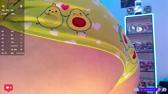 Snapshot of Emmy_Ruiz chatting on 4, 3, 2025 Emmy Ruiz online show from 4, 3, 2025