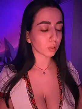 Snapshot of Emylia chatting on 17, 1, 2025 Emylia online show from 17, 1, 2025