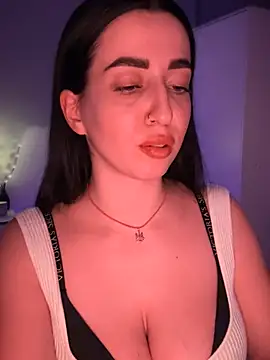 Snapshot of Emylia chatting on 23, 1, 2025 Emylia online show from 23, 1, 2025