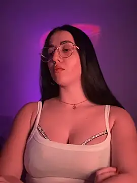 Snapshot of Emylia chatting on 26, 2, 2025 Emylia online show from 26, 2, 2025