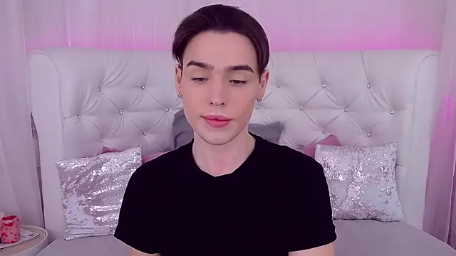 RobbyCharming online show from 15, 2, 2025