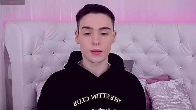 RobbyCharming online show from 7, 3, 2025