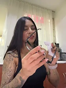 charlotte stevenss  online show from 12, 1, 2026