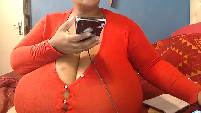 CUTEFIRMMELONSS online show from 22, 2, 2025