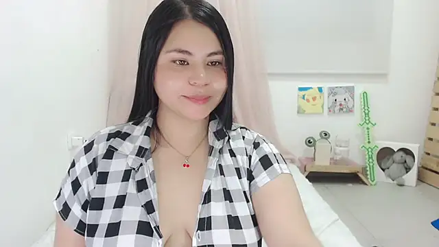 Snapshot of Youlittlepervertt_ chatting on 20, 11, 2025 Youlittlepervertt online show from 20, 11, 2025