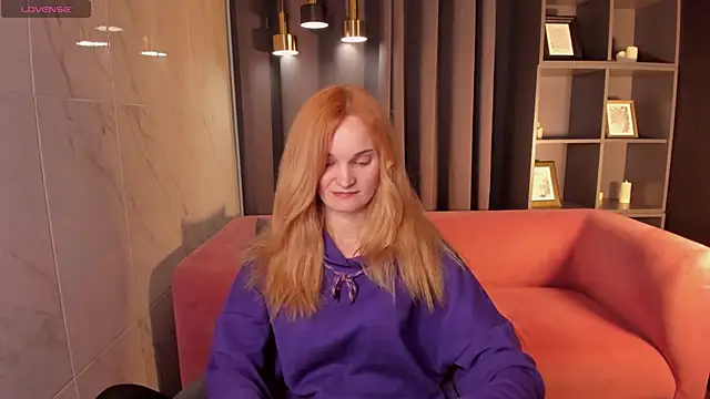 Snapshot of SaraSubtlety chatting on 3, 12, 2025 SaraSubtlety online show from 3, 12, 2025