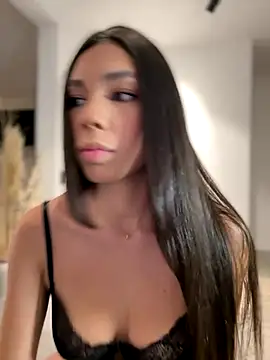 EllaSanz  online show from 26, 9, 2025