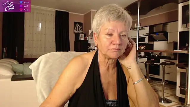 Snapshot of roxana_brooks chatting on 16, 12, 2024 roxana brooks online show from 16, 12, 2024