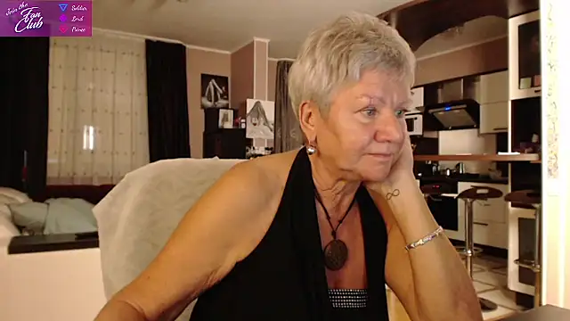 Snapshot of roxana_brooks chatting on 16, 12, 2024 roxana brooks online show from 16, 12, 2024