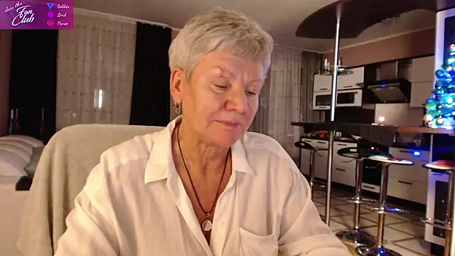 Snapshot of roxana_brooks chatting on 28, 12, 2024 roxana brooks online show from 28, 12, 2024