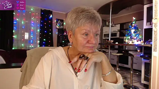 Snapshot of roxana_brooks chatting on 2, 1, 2025 roxana brooks online show from 2, 1, 2025