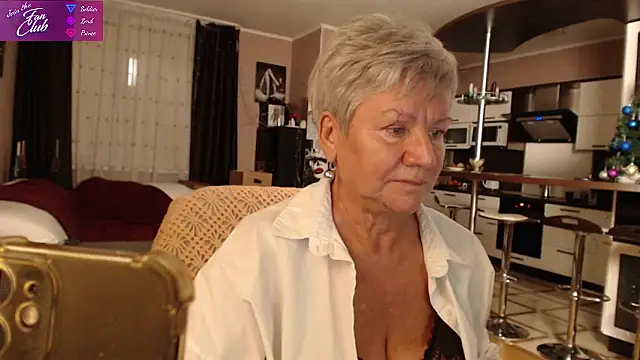 Snapshot of roxana_brooks chatting on 11, 1, 2025 roxana brooks online show from 11, 1, 2025