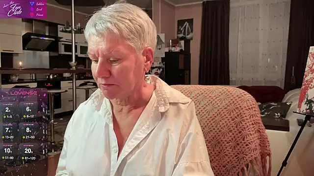 Snapshot of roxana_brooks chatting on 20, 1, 2025 roxana brooks online show from 20, 1, 2025