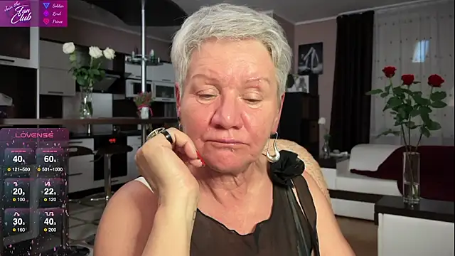 Snapshot of roxana_brooks chatting on 2, 2, 2025 roxana brooks online show from 2, 2, 2025