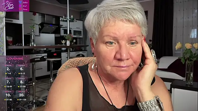 Snapshot of roxana_brooks chatting on 12, 2, 2025 roxana brooks online show from 12, 2, 2025