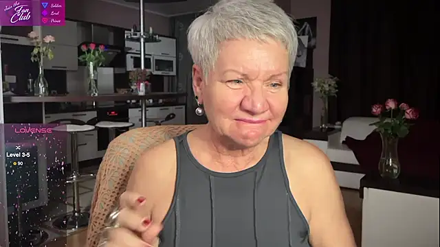 Snapshot of roxana_brooks chatting on 25, 2, 2025 roxana brooks online show from 25, 2, 2025