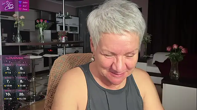 Snapshot of roxana_brooks chatting on 26, 2, 2025 roxana brooks online show from 26, 2, 2025