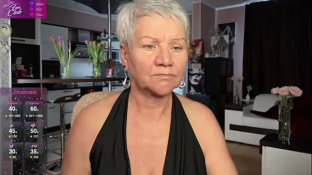 Snapshot of roxana_brooks chatting on 10, 3, 2025 roxana brooks online show from 10, 3, 2025