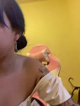 Lucygothic online show from 13, 1, 2025