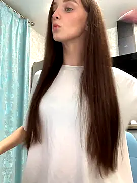 Snapshot of Silver_rains chatting on 11, 9, 2025 Silver rains online show from 11, 9, 2025