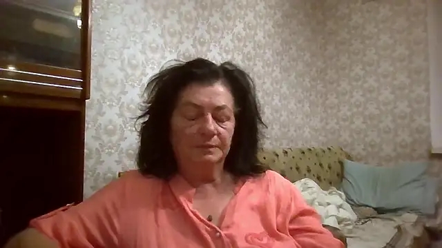 GypsiQueen2 online show from 27, 6, 2026