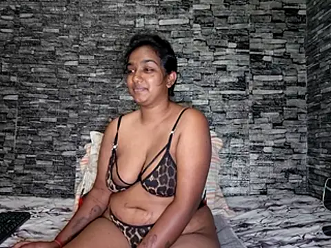 Snapshot of Xindias_fantasyX chatting on 26, 5, 2026 Xindias fantasyX online show from 26, 5, 2026