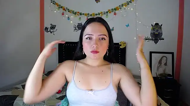 Snapshot of naughty_girl_4u chatting on 21, 1, 2025 naughty girl 4u online show from 21, 1, 2025