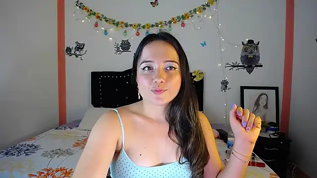 Snapshot of naughty_girl_4u chatting on 5, 2, 2025 naughty girl 4u online show from 5, 2, 2025