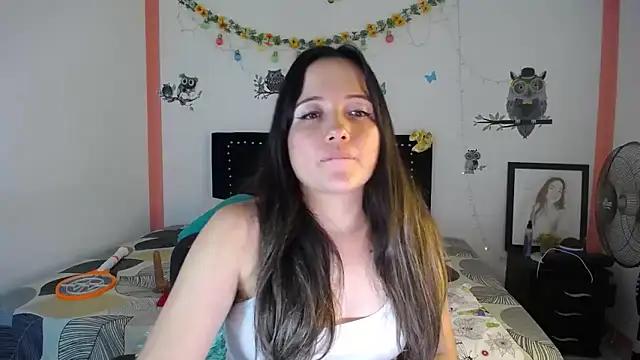 Snapshot of naughty_girl_4u chatting on 5, 3, 2025 naughty girl 4u online show from 5, 3, 2025