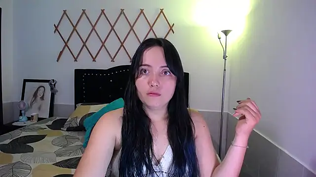 Snapshot of naughty_girl_4u chatting on 26, 9, 2025 naughty girl 4u online show from 26, 9, 2025