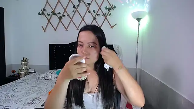 naughty girl 4u online show from 6, 1, 2026