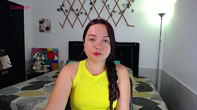 Snapshot of naughty_girl_4u chatting on 6, 7, 2026 naughty girl 4u online show from 6, 7, 2026