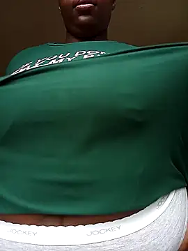 Snapshot of Aaaliyah445 chatting on 8, 12, 2024 Aaaliyah445 online show from 8, 12, 2024