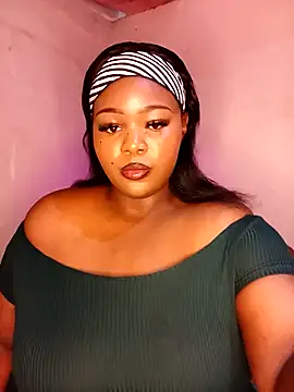 Snapshot of Aaaliyah445 chatting on 20, 12, 2024 Aaaliyah445 online show from 20, 12, 2024