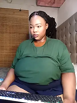 Snapshot of Aaaliyah445 chatting on 28, 10, 2025 Aaaliyah445 online show from 28, 10, 2025