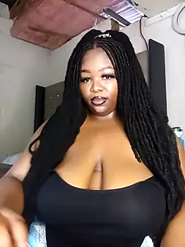 Snapshot of Aaaliyah445 chatting on 14, 11, 2025 Aaaliyah445 online show from 14, 11, 2025