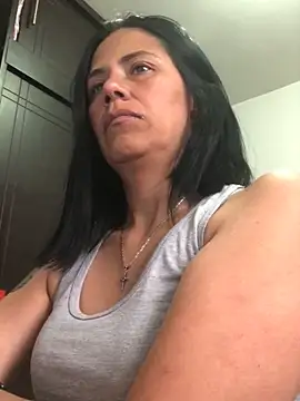 Snapshot of sharoon_cheerry chatting on 23, 10, 2025 sharoon cheerry online show from 23, 10, 2025